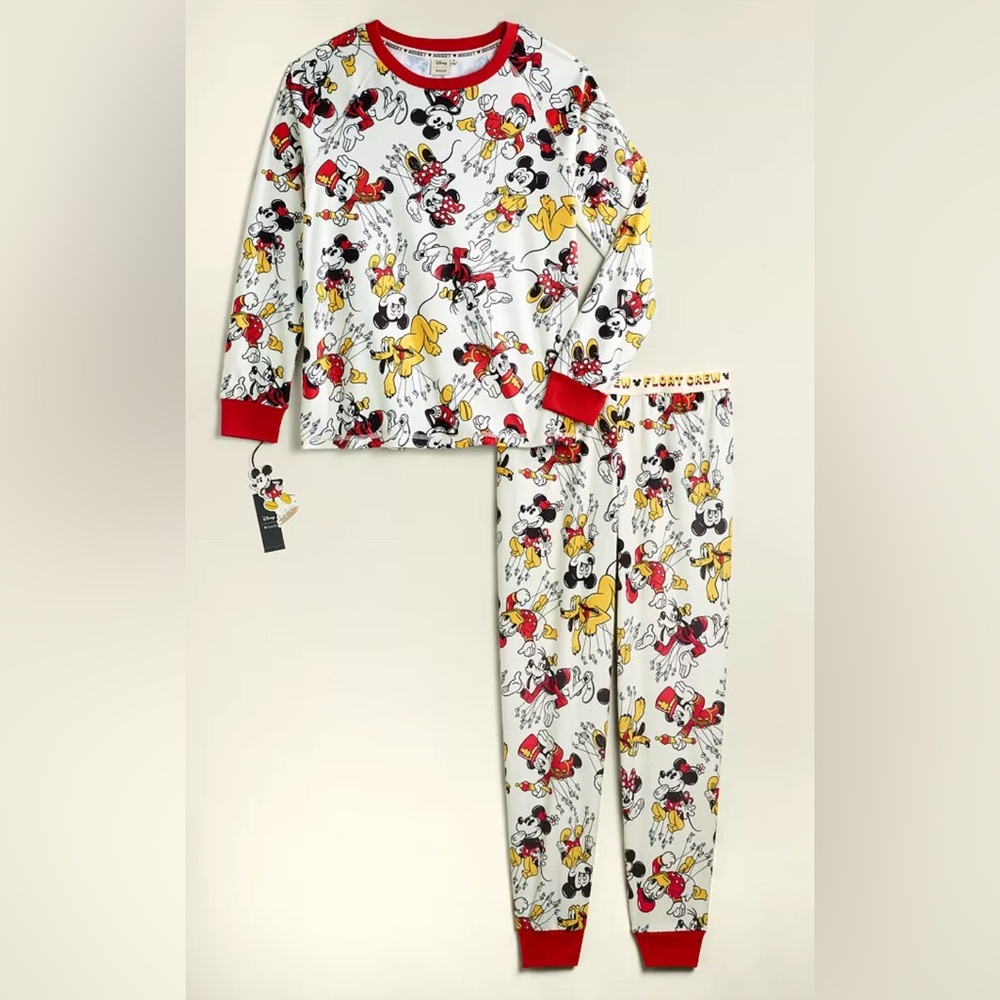 Disney x Macy’s Parade Balloon Matching Family PJs (unisex) Size M